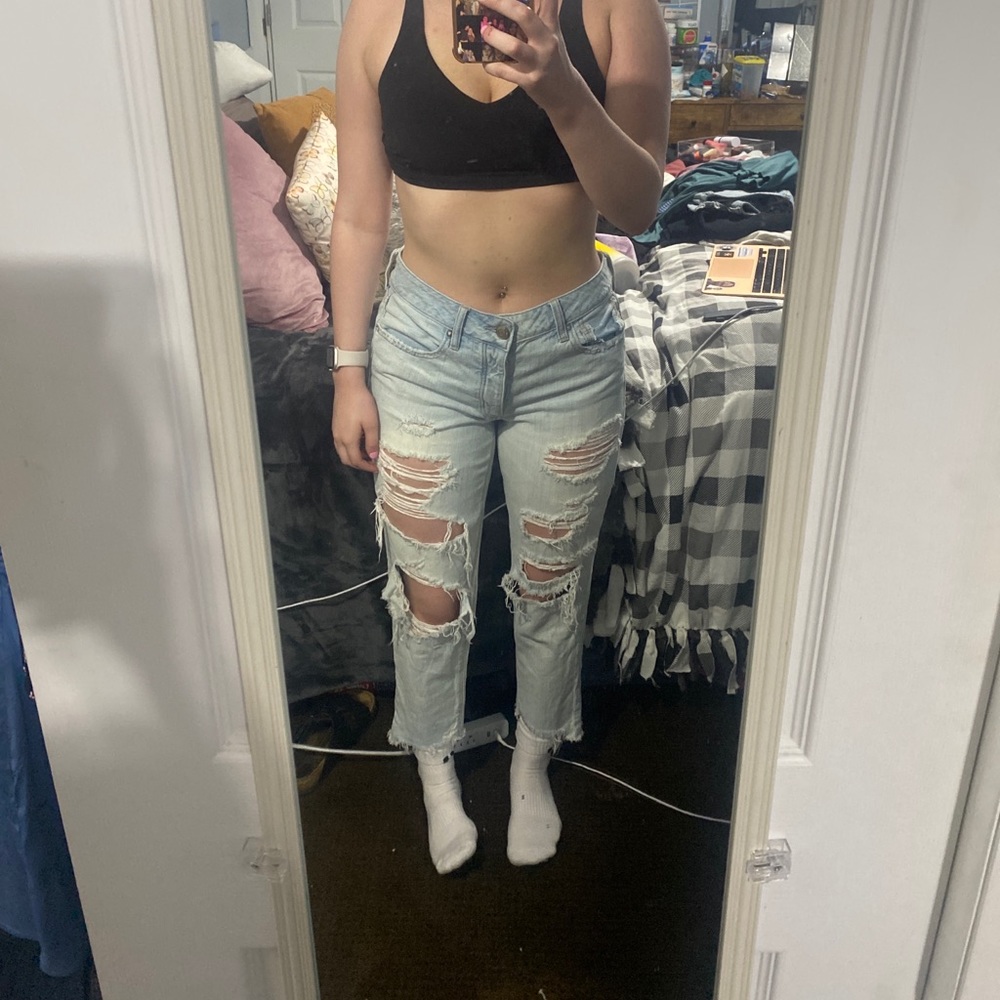 american eagle tomgirl jeans